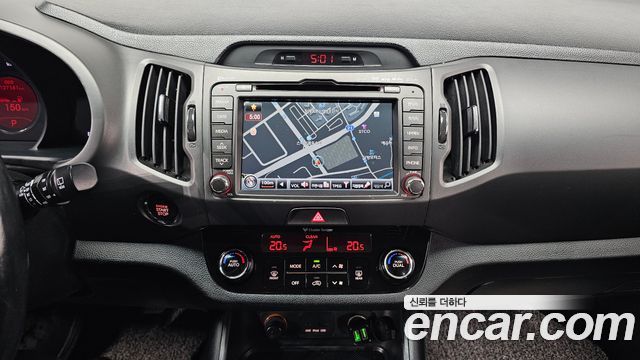 Kia Sportage R Diesel 2WD TLX High-Deluxe 2013 — фото 16