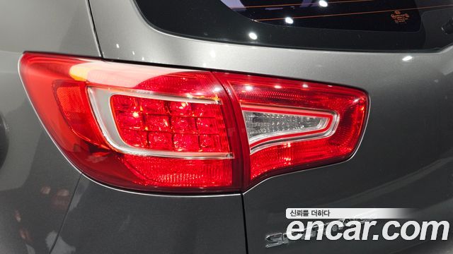 Kia Sportage R Diesel 2WD TLX High-Deluxe 2013 — фото 23