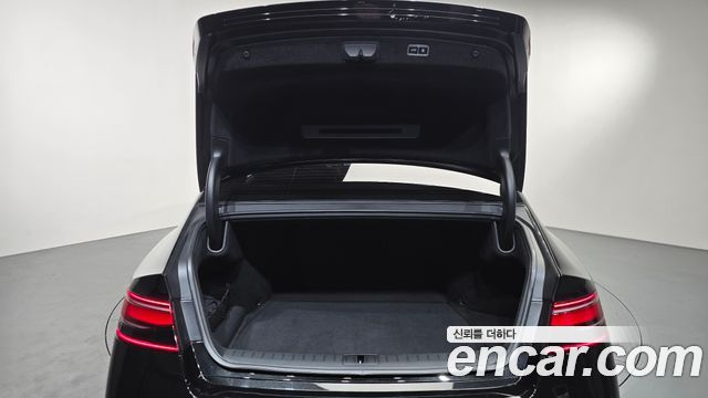 Genesis G90 (RS4) Gasoline 3.5 Turbo AWD 2023 — фото 18