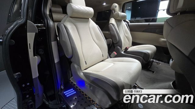 Kia Carnival (IV) HEV 9seater Gravity 2025 — фото 11