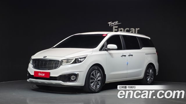 Kia Carnival 9-seater Luxury