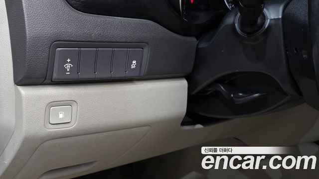 Kia Carnival 9-seater Luxury 2018 — фото 14