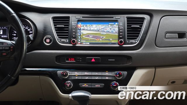 Kia Carnival 9-seater Luxury 2018 — фото 19
