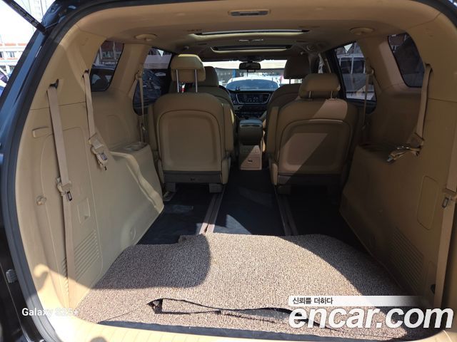 Kia Carnival 7-Seater Limousine VIP 2019 — фото 9
