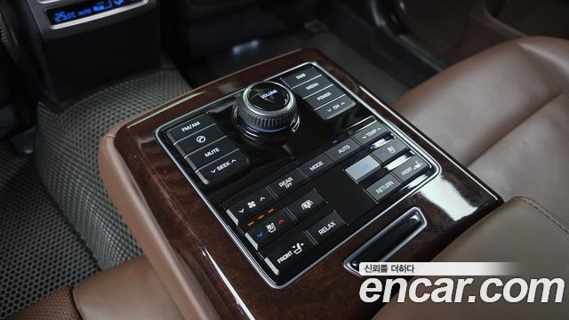 Hyundai Equus (New) VS380 Exclusive 2014 — фото 18