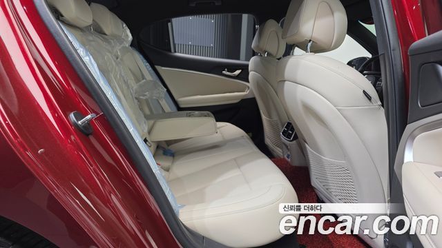 Genesis G70 Gasoline 2.5T 2WD 2024 — фото 12