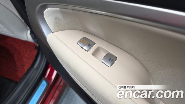 Genesis G70 Gasoline 2.5T 2WD 2024 — фото 18