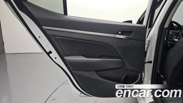 Hyundai Avante (AD) 1.6 GDI Modern special 2016 — фото 25