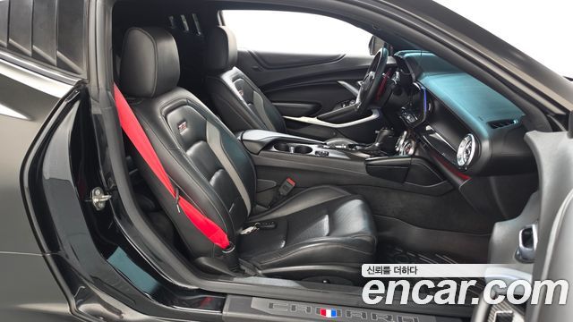 Chevrolet Camaro SS 6.2 V8 2017 — фото 11