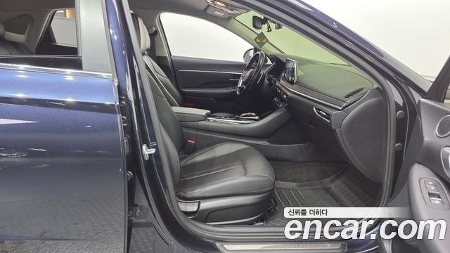Hyundai Sonata (DN8) 2.0 Premium 2020 — фото 26