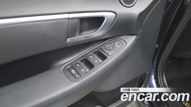 Hyundai Sonata (DN8) 2.0 Premium 2020 — фото 28