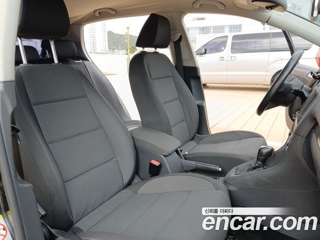 Volkswagen Golf (VI) 2.0 TDI StyleEdition 2013 — фото 17
