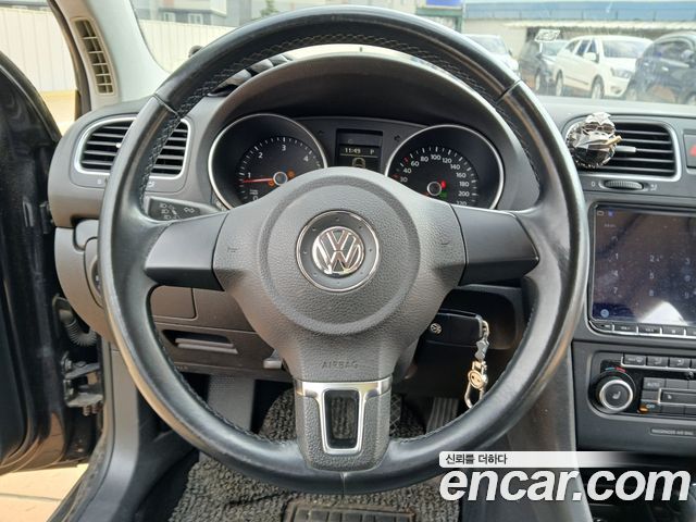 Volkswagen Golf (VI) 2.0 TDI StyleEdition 2013 — фото 19