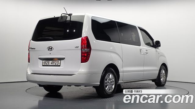 Hyundai Grand Starex 5-Seater VAN Smart 2018 — фото 2
