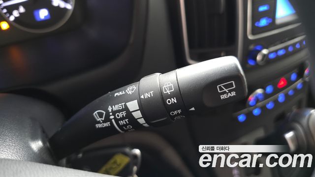 Hyundai Grand Starex 5-Seater VAN Smart 2018 — фото 28