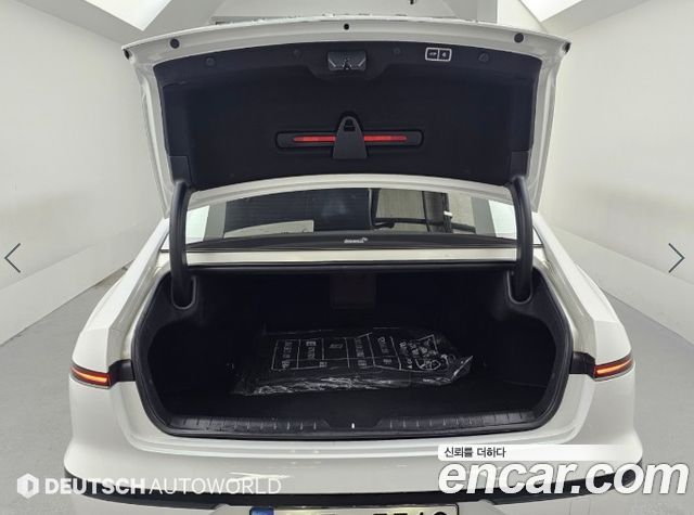 Hyundai Grandeur (GN7) 2,5 Gasoline 2WD Premium 2023 — фото 23