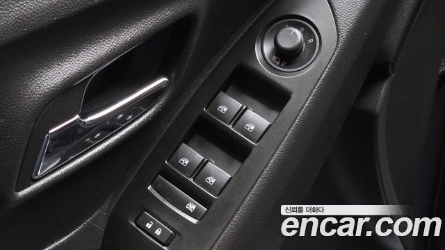 Chevrolet Trax 1.4 LS 2019 — фото 18