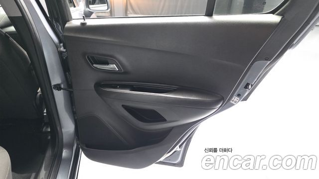Chevrolet Trax 1.4 LS 2019 — фото 25