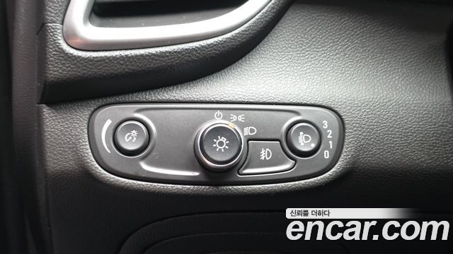 Chevrolet Trax 1.4 LS 2019 — фото 30