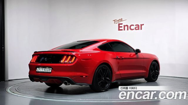 Ford Mustang Coupe 2016 — фото 2