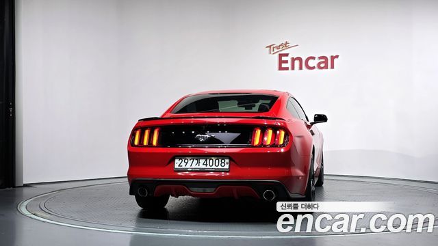 Ford Mustang Coupe 2016 — фото 4