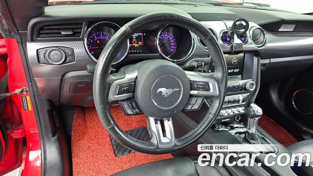 Ford Mustang Coupe 2016 — фото 13