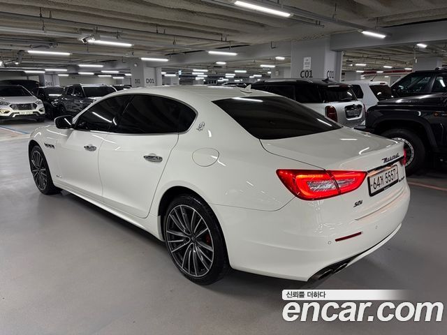 Maserati Quattroporte S Q4 3.0 V6 Granlusso 2019 — фото 3