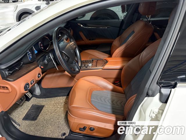 Maserati Quattroporte S Q4 3.0 V6 Granlusso 2019 — фото 7
