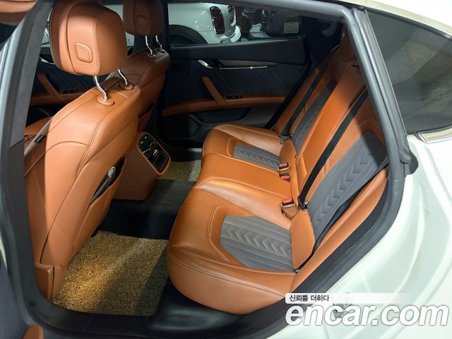 Maserati Quattroporte S Q4 3.0 V6 Granlusso 2019 — фото 8