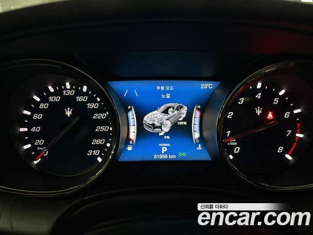 Maserati Quattroporte S Q4 3.0 V6 Granlusso 2019 — фото 9