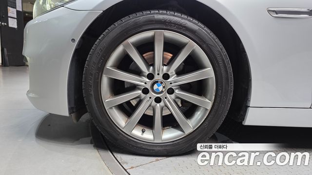 BMW 5 Series (F10) 528i 2014 — фото 5
