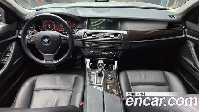 BMW 5 Series (F10) 528i 2014 — фото 7