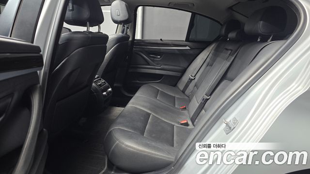 BMW 5 Series (F10) 528i 2014 — фото 11