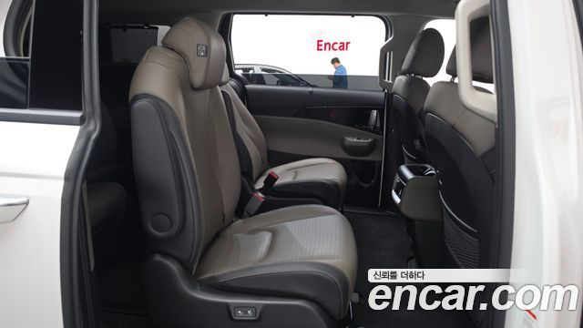 Kia Carnival (IV) Diesel 9-Seater Signature 2025 — фото 11