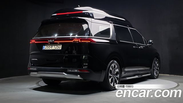 Kia Carnival (IV) Gasoline 9-seater Limousine(Special vehicle) 2022 — фото 2