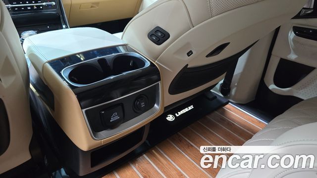 Kia Carnival (IV) Gasoline 9-seater Limousine(Special vehicle) 2022 — фото 28