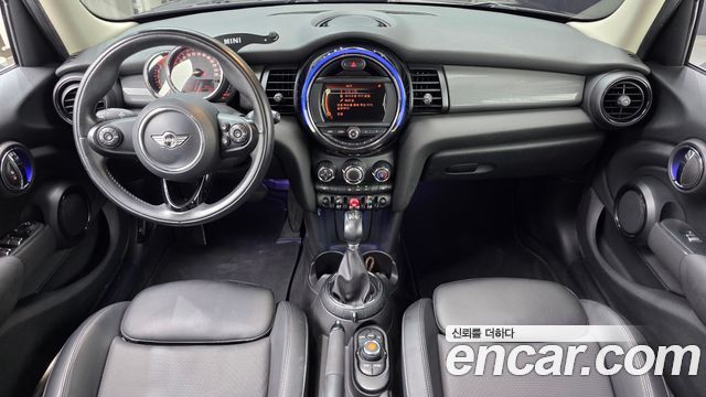 MINI Cooper D 5Door Mid 3rd 2016 — фото 7