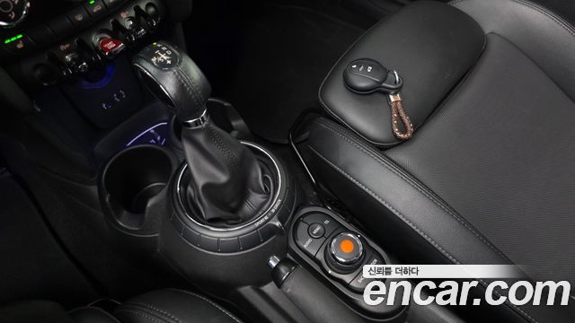 MINI Cooper D 5Door Mid 3rd 2016 — фото 9