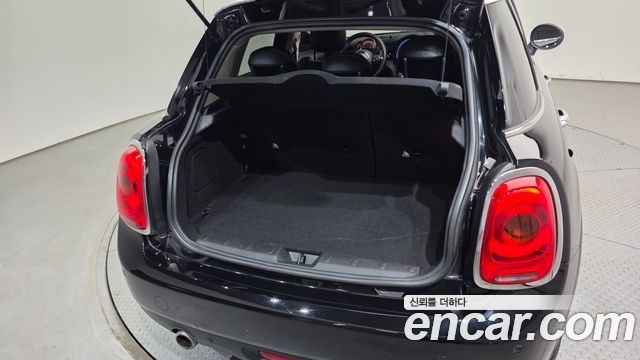 MINI Cooper D 5Door Mid 3rd 2016 — фото 20