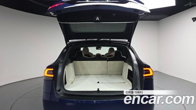 Tesla Model X Long Range 2024 — фото 20