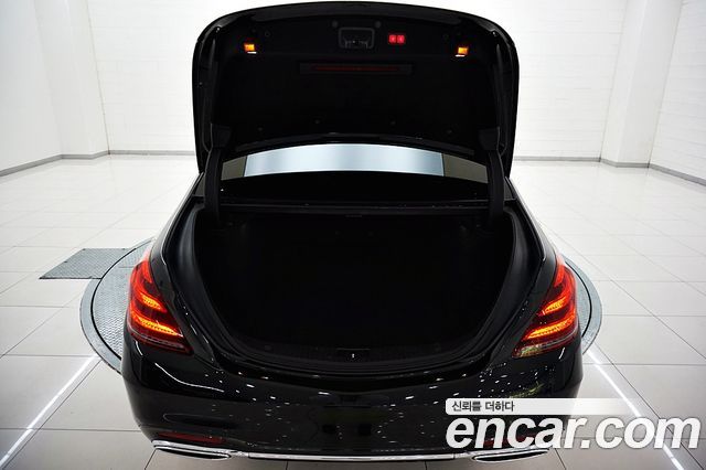 Mercedes-Benz S-Class (W222) S350 d 4MATIC 2019 — фото 23
