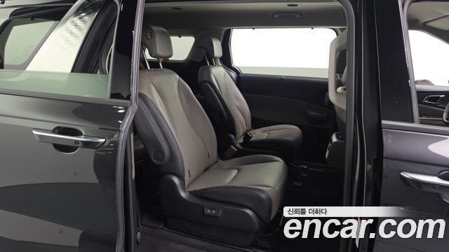 Kia Carnival (IV) Gasoline 9-Seater Noblesse 2025 — фото 11
