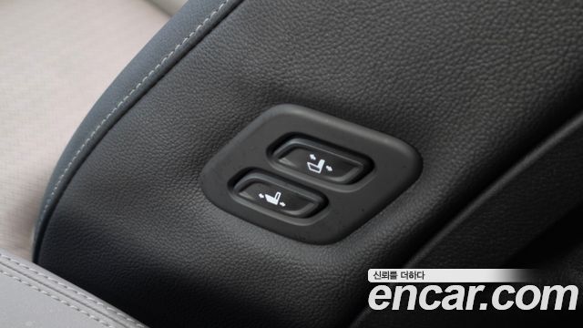 Kia Carnival (IV) Gasoline 9-Seater Noblesse 2025 — фото 16