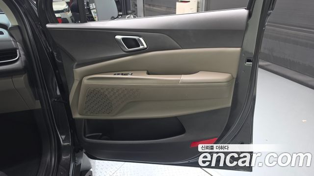 Kia Carnival (IV) Gasoline 9-Seater Noblesse 2025 — фото 25
