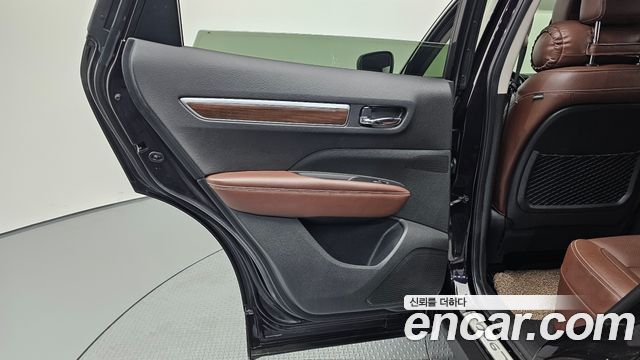 Renault Korea QM6 2.0 LPe RE Signature 2WD 2020 — фото 25