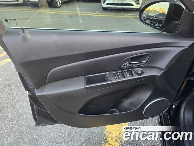 Chevrolet Cruze 1.8 LTZ+ The Perfect Black 2014 — фото 9
