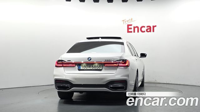 BMW 7 Series (G11) 730Ld xDrive M Sport 2022 — фото 4