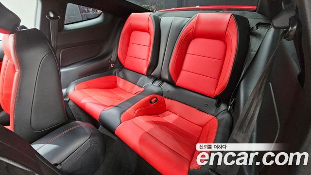 Ford Mustang Coupe 2022 — фото 11