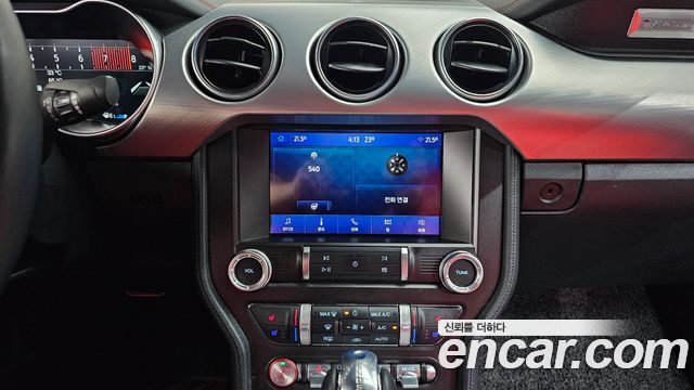 Ford Mustang Coupe 2022 — фото 12