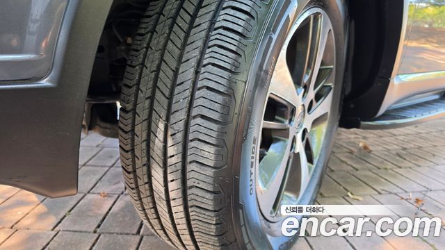 KG Mobility (SsangYong) Rexton W 2.2 4WD RX7 Luxury 2017 — фото 18